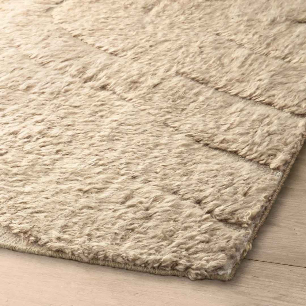 Tapis Berbere Beni Ouarain à Motifs Organiques en Relief