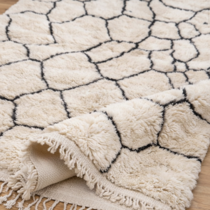 Tapis Berbere Beni Ourain à Motif Géométriques en Nid d'Abeille Noir